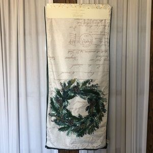 Cynthia Rowley Pine Wreath Table Runner